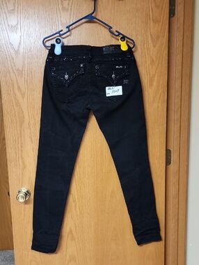Miss Me Black Jeweled Back-Pocket Skinny Jeans womens 28x31 number 3509
